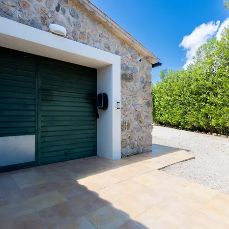 L'hort De Son Grua Tatil Evi