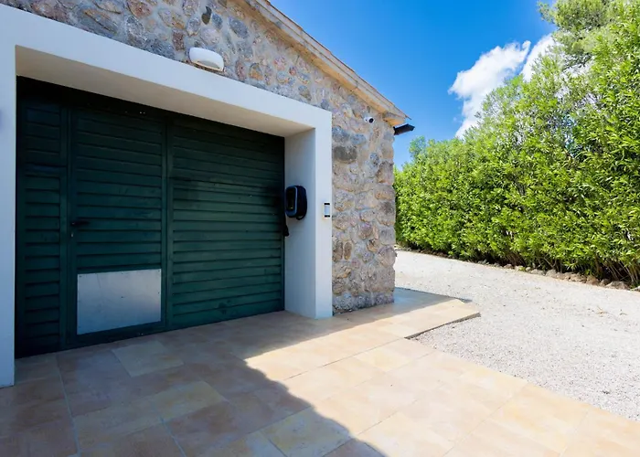 L'hort De Son Grua Feriehus